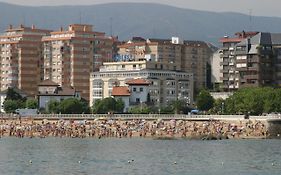Las Rocas Playa Hotel